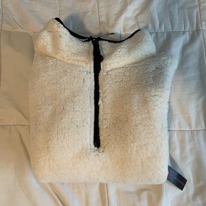White teddy bear pullover *SOLD ON DEPOP*
